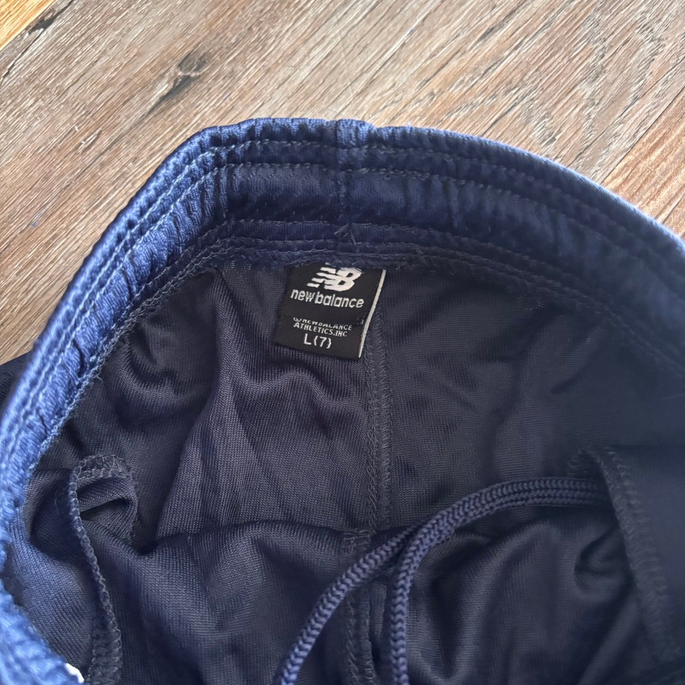 New Balance Boys Natural Indigo Blue Honeycomb Mesh Athletic Shorts Size L 7 NEW - Picture 2 of 6